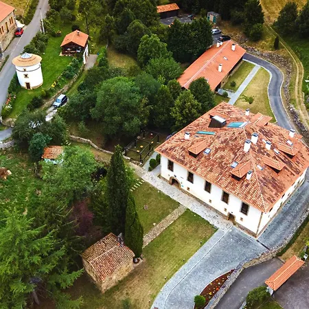 Palacio De Arriba Hotel