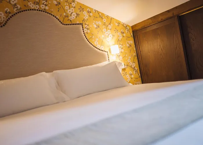 Palacio De Arriba Mieres (Asturias)