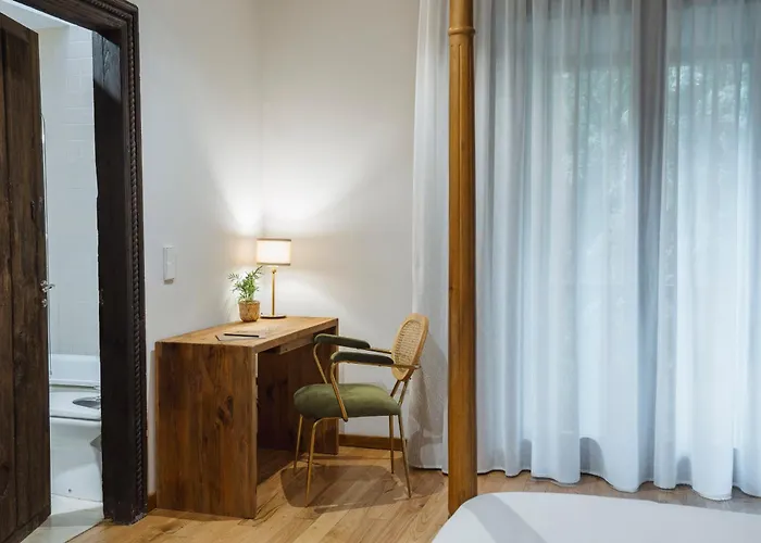 Palacio De Arriba 4*