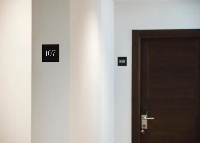 Palacio De Arriba 4*