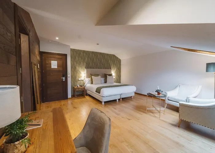 Palacio De Arriba Hotel