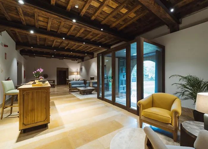 Hotel Palacio De Arriba