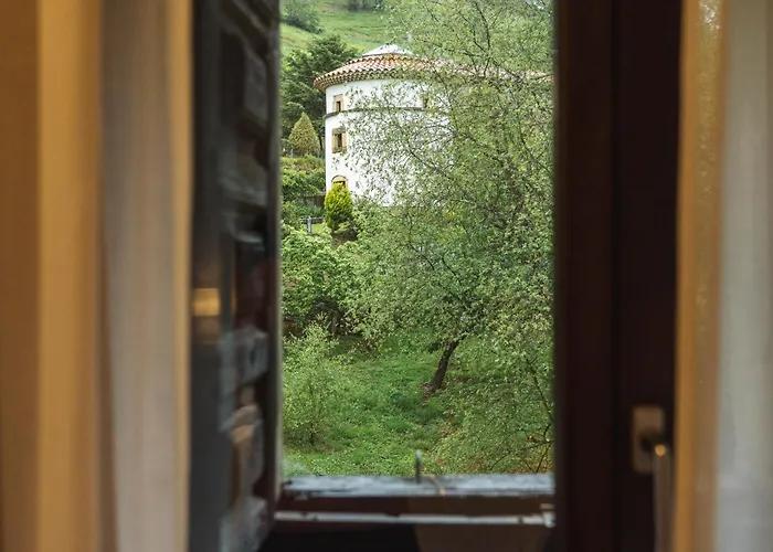 Palacio De Arriba 4* Mieres (Asturias)